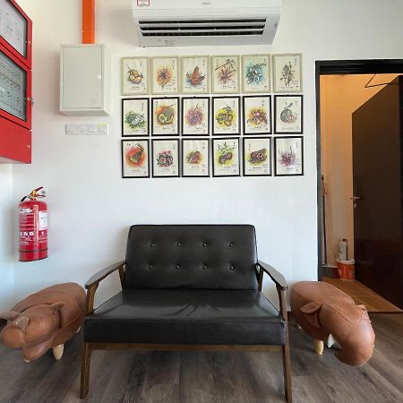 Benutten 99 Hotel Kampong Parit Tengah Екстер'єр фото