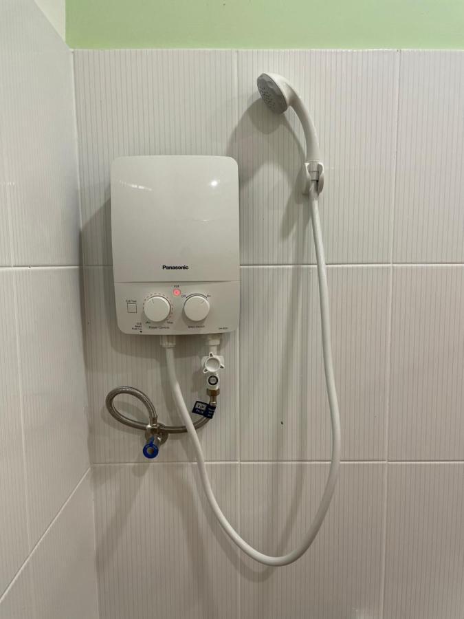Benutten 99 Hotel Kampong Parit Tengah Екстер'єр фото